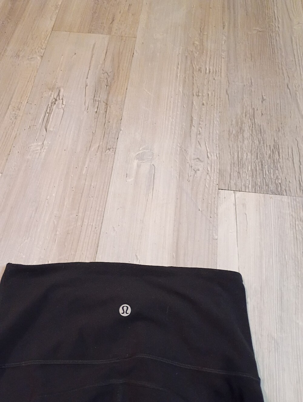 Lululemon - Picture 5 of 6